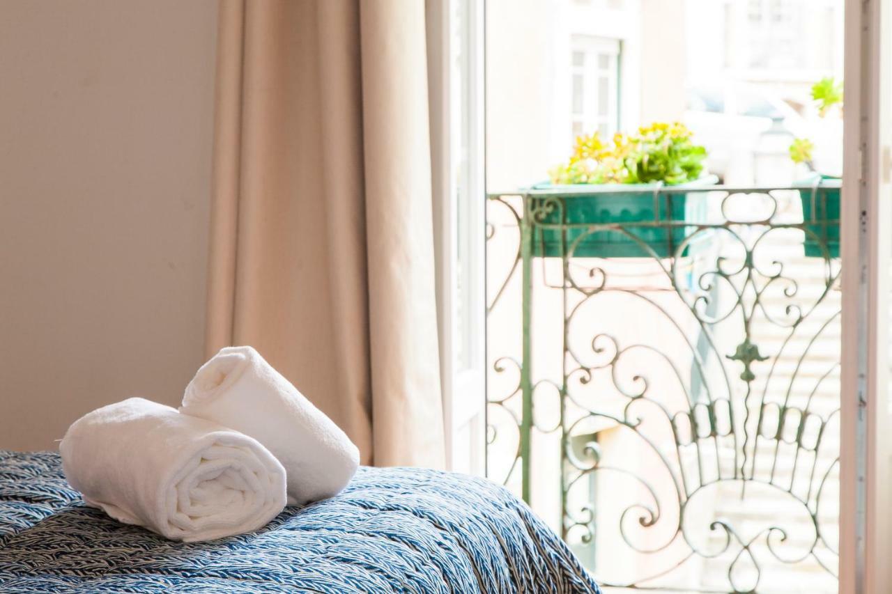 Joivy Charming Apt Near Fado Museum Lisbona Esterno foto